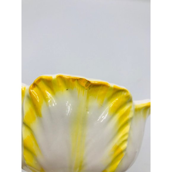 Vintage 1950’s Lefton rare yellow cabbage Rose ceramic planter, pedestal vase - Picture 7 of 7